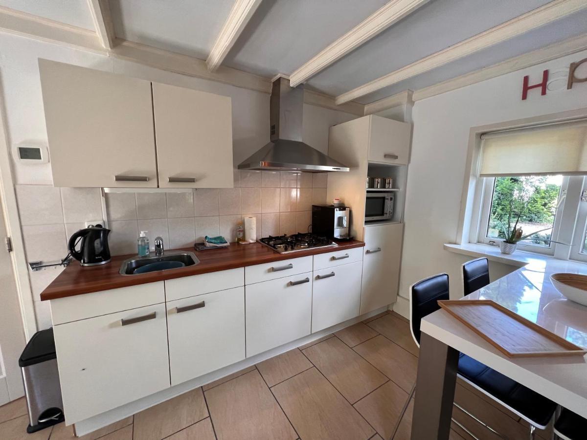 Апартаменти Free Standing Vacation House Garden, Private Jacuzzi, Veluwe Woods Вортуізен Екстер'єр фото